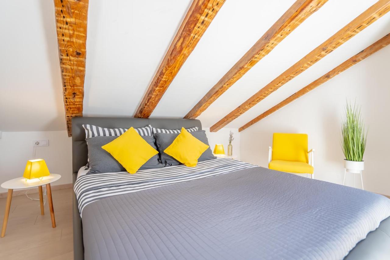 Fran Center Apartments Pula Zewnętrze zdjęcie