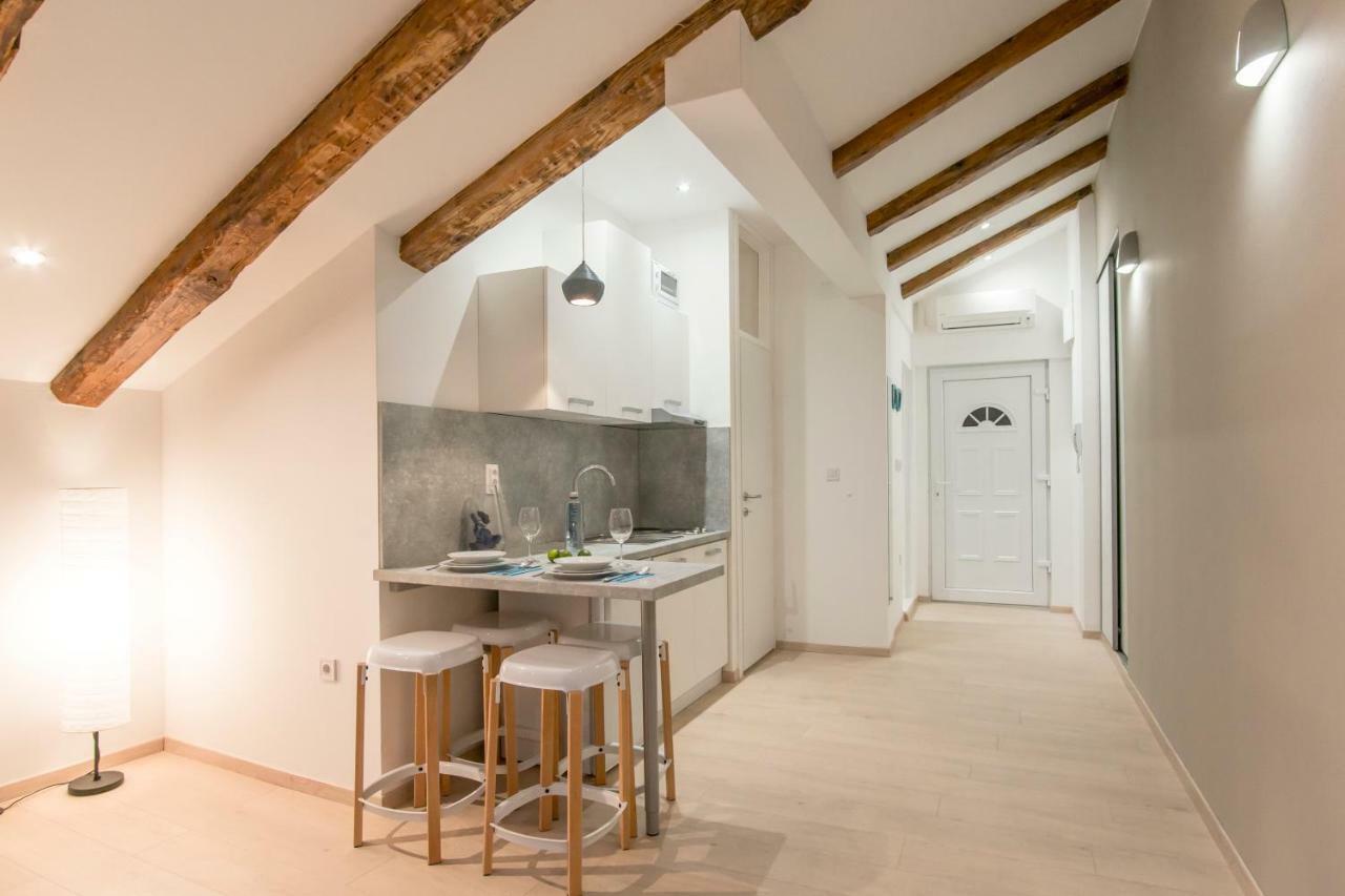 Fran Center Apartments Pula Zewnętrze zdjęcie